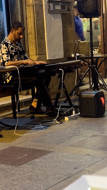 Marek performing piano at Bar Imperial’s annual Plaça de Baix celebration in Xàbia